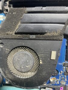 Vệ sinh laptop chuyên nghiệp Cần Thơ