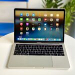 Macbook Pro 13 2019 Touch Bar i5 2.4GHz | 8GB | 256GB | 13.3 Inch